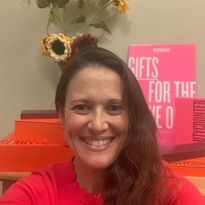 Meet your Posher, Christina